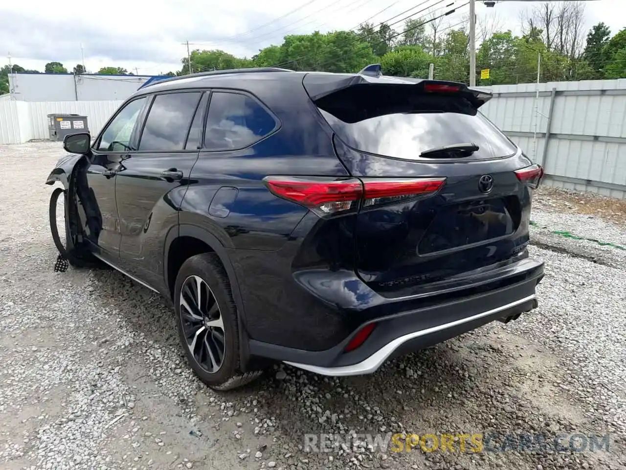 3 Photograph of a damaged car 5TDLZRBH0MS135993 TOYOTA HIGHLANDER 2021