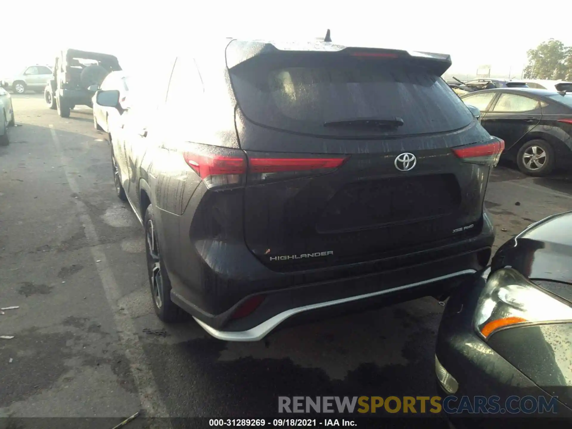 3 Photograph of a damaged car 5TDLZRBH1MS058390 TOYOTA HIGHLANDER 2021