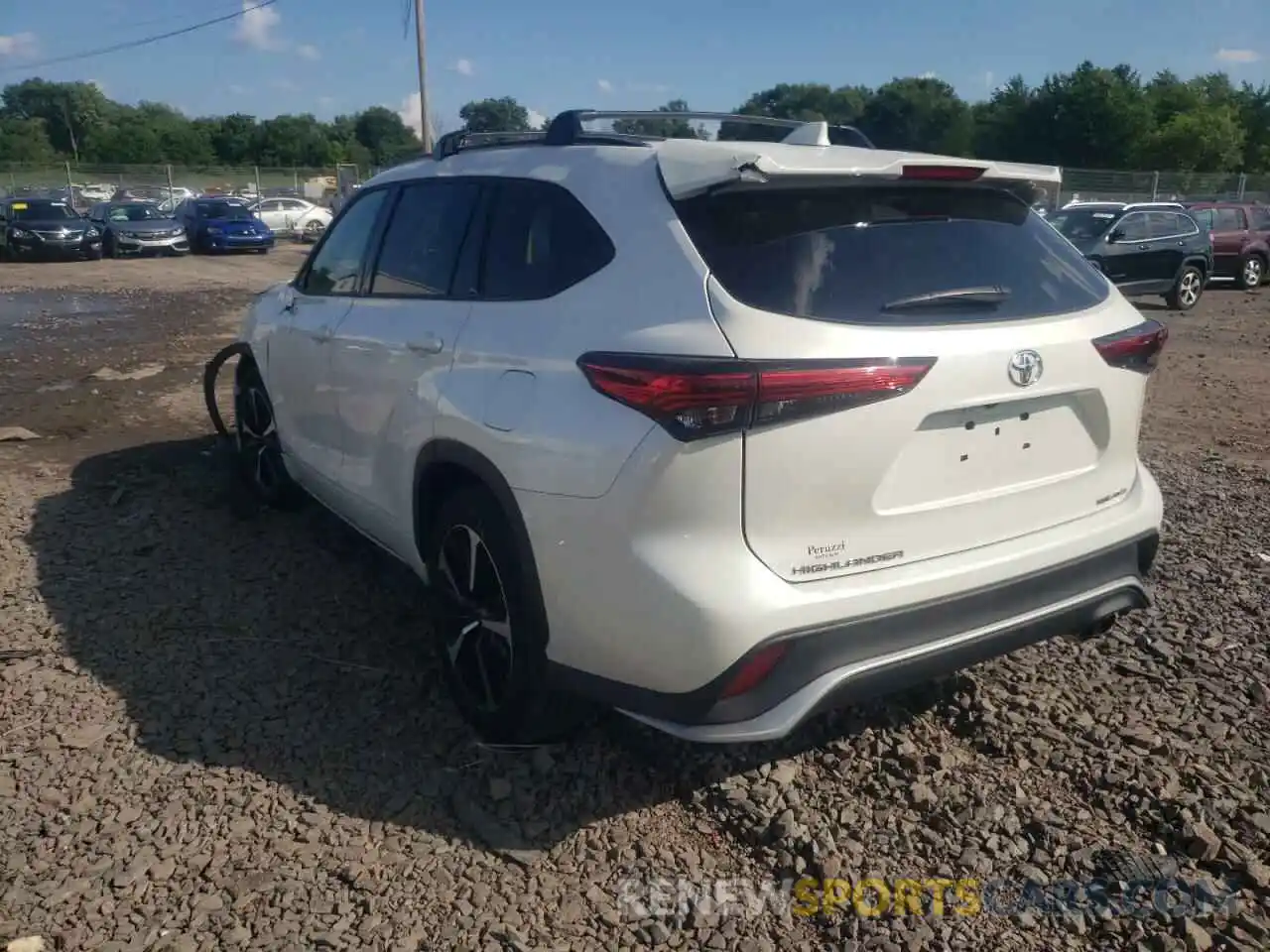 3 Photograph of a damaged car 5TDLZRBH1MS076887 TOYOTA HIGHLANDER 2021