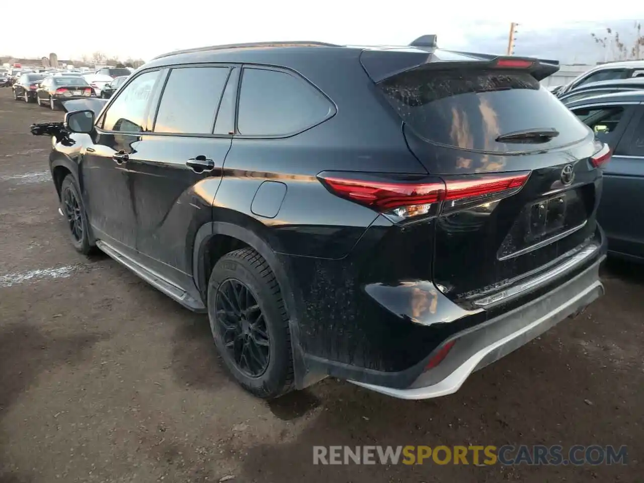 3 Photograph of a damaged car 5TDLZRBH5MS124553 TOYOTA HIGHLANDER 2021