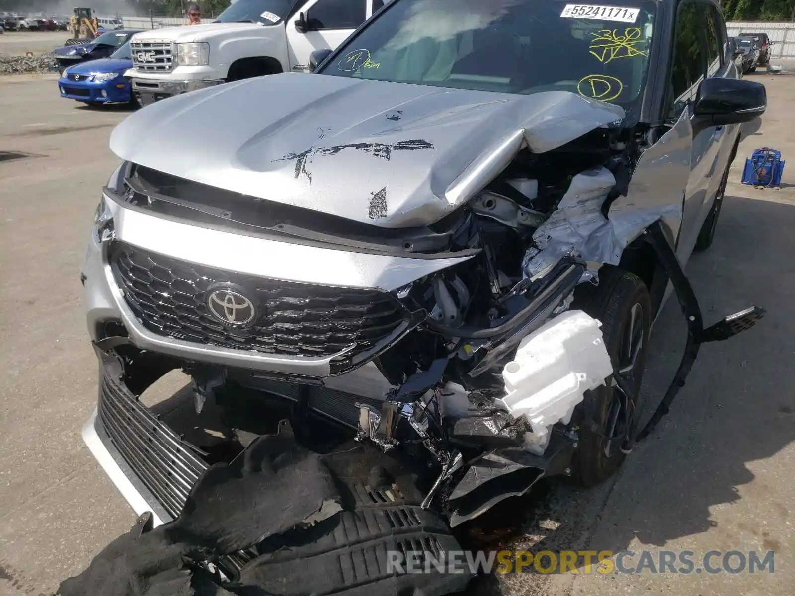 9 Photograph of a damaged car 5TDLZRBH6MS105560 TOYOTA HIGHLANDER 2021