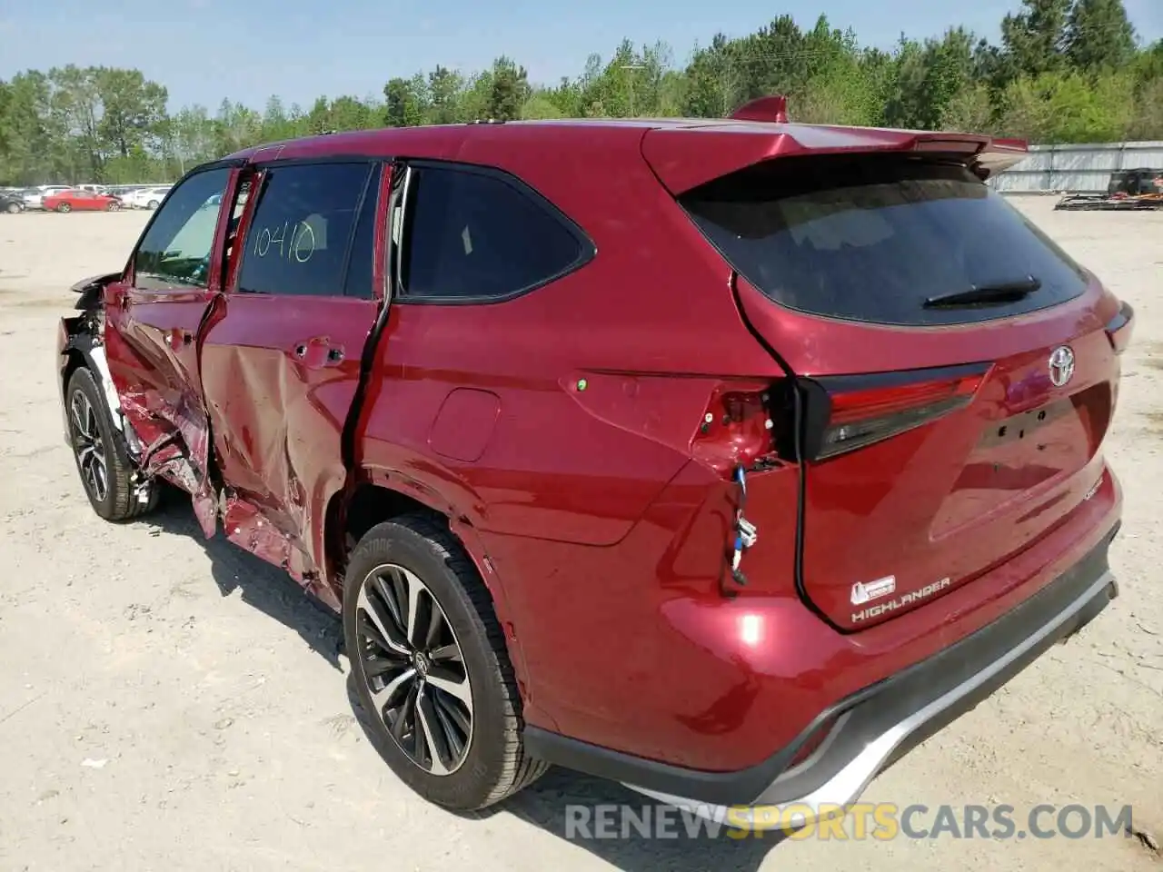 3 Photograph of a damaged car 5TDLZRBH6MS155861 TOYOTA HIGHLANDER 2021