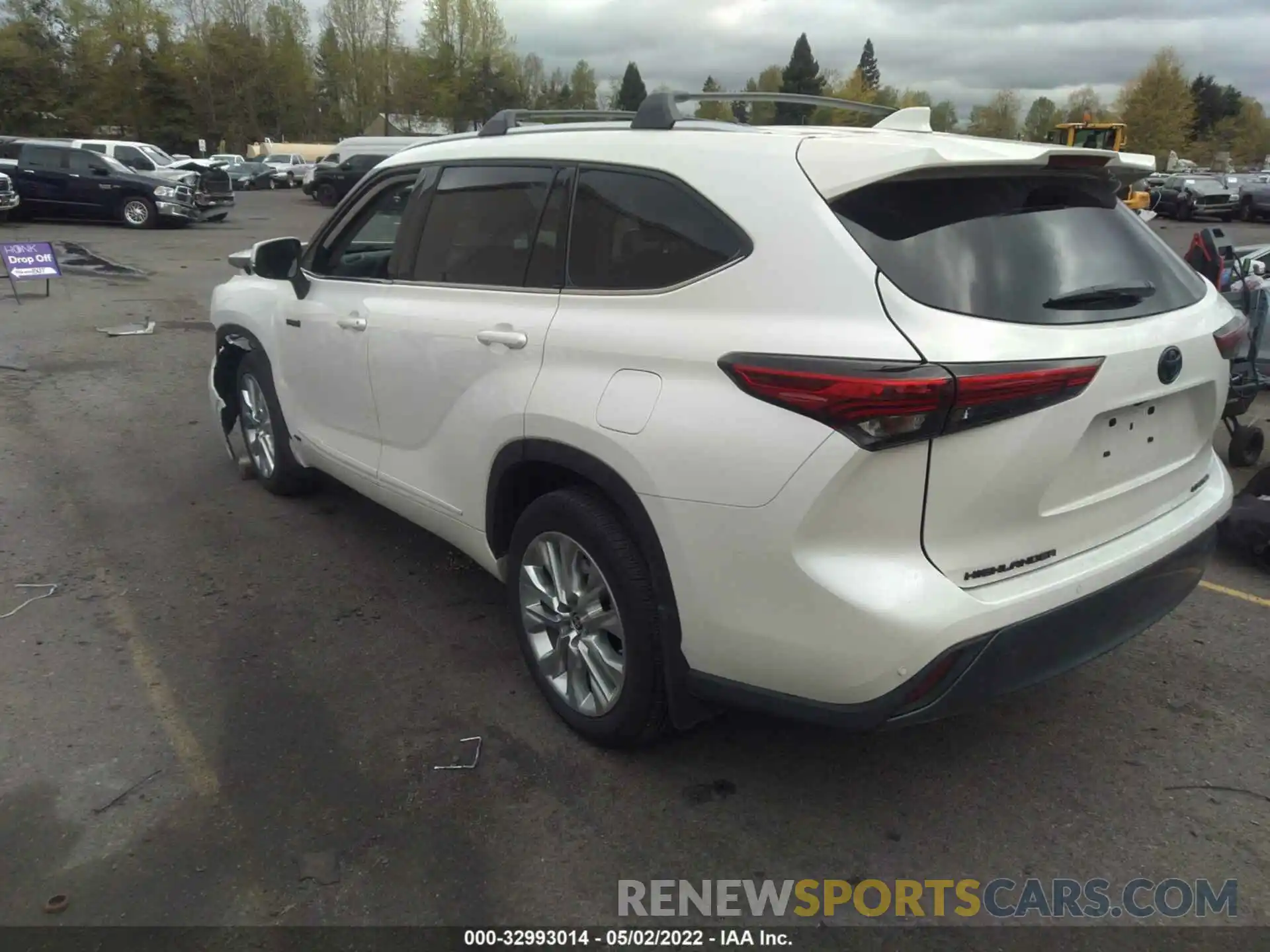 3 Photograph of a damaged car 5TDXBRCH1MS020677 TOYOTA HIGHLANDER 2021