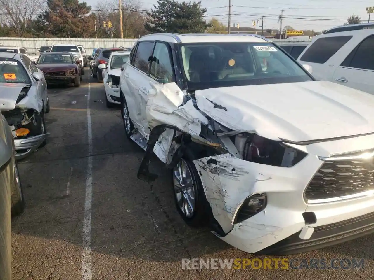 9 Photograph of a damaged car 5TDXBRCH2MS023457 TOYOTA HIGHLANDER 2021