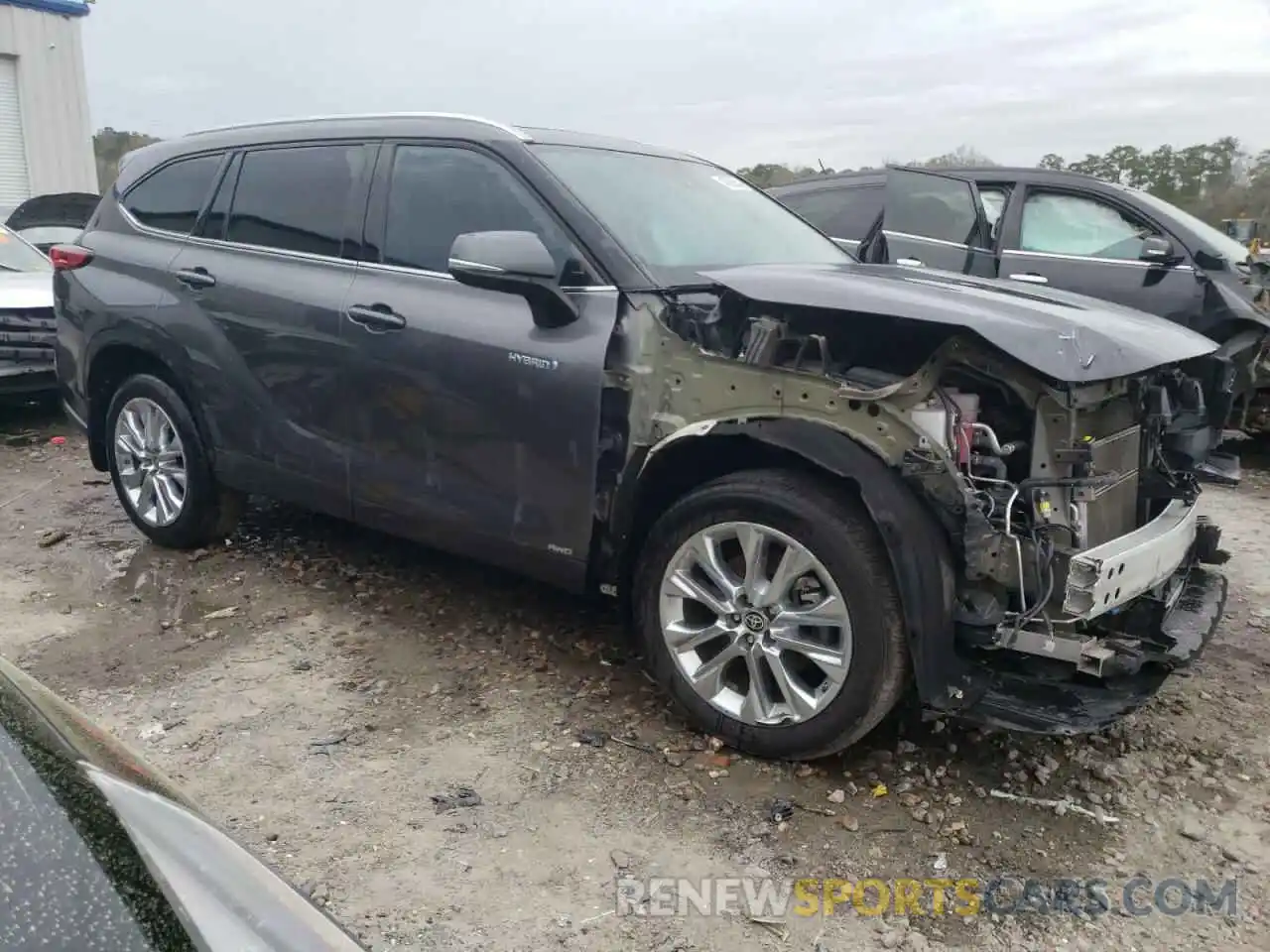 4 Photograph of a damaged car 5TDXBRCH2MS048827 TOYOTA HIGHLANDER 2021