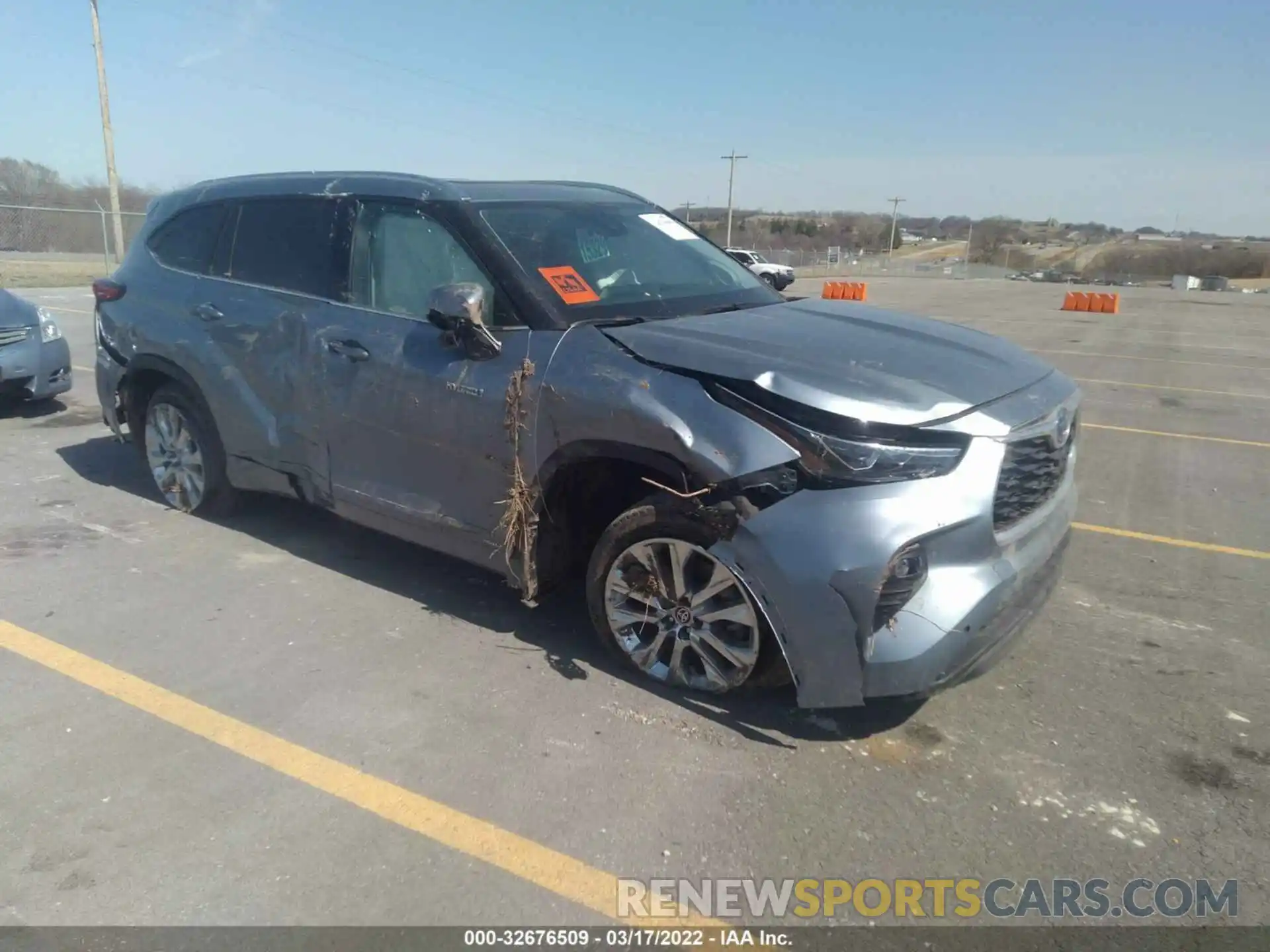 1 Photograph of a damaged car 5TDXBRCH2MS050433 TOYOTA HIGHLANDER 2021