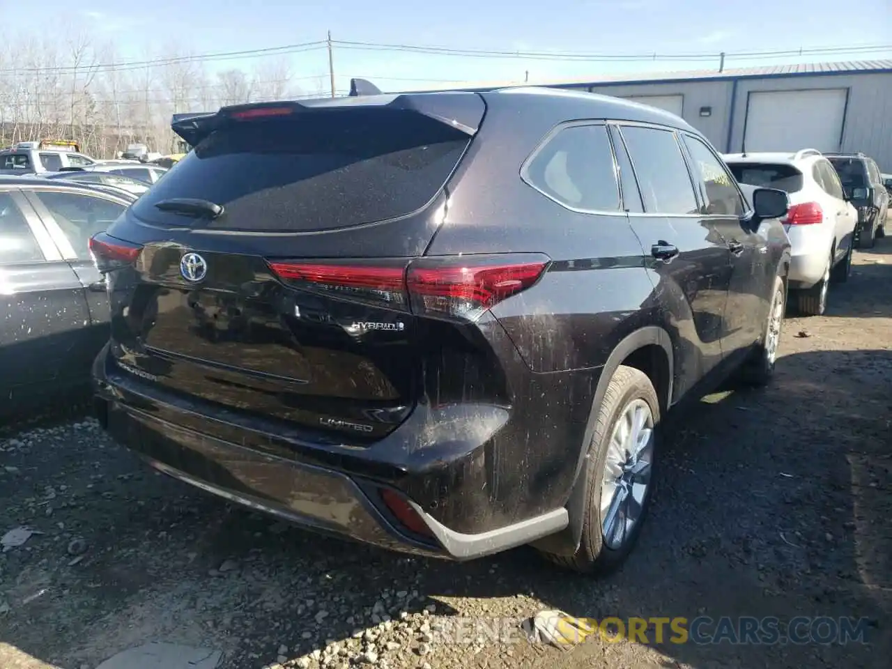 4 Photograph of a damaged car 5TDXBRCH4MS062339 TOYOTA HIGHLANDER 2021