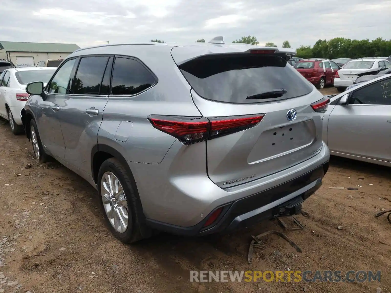 3 Photograph of a damaged car 5TDXBRCH7MS528264 TOYOTA HIGHLANDER 2021