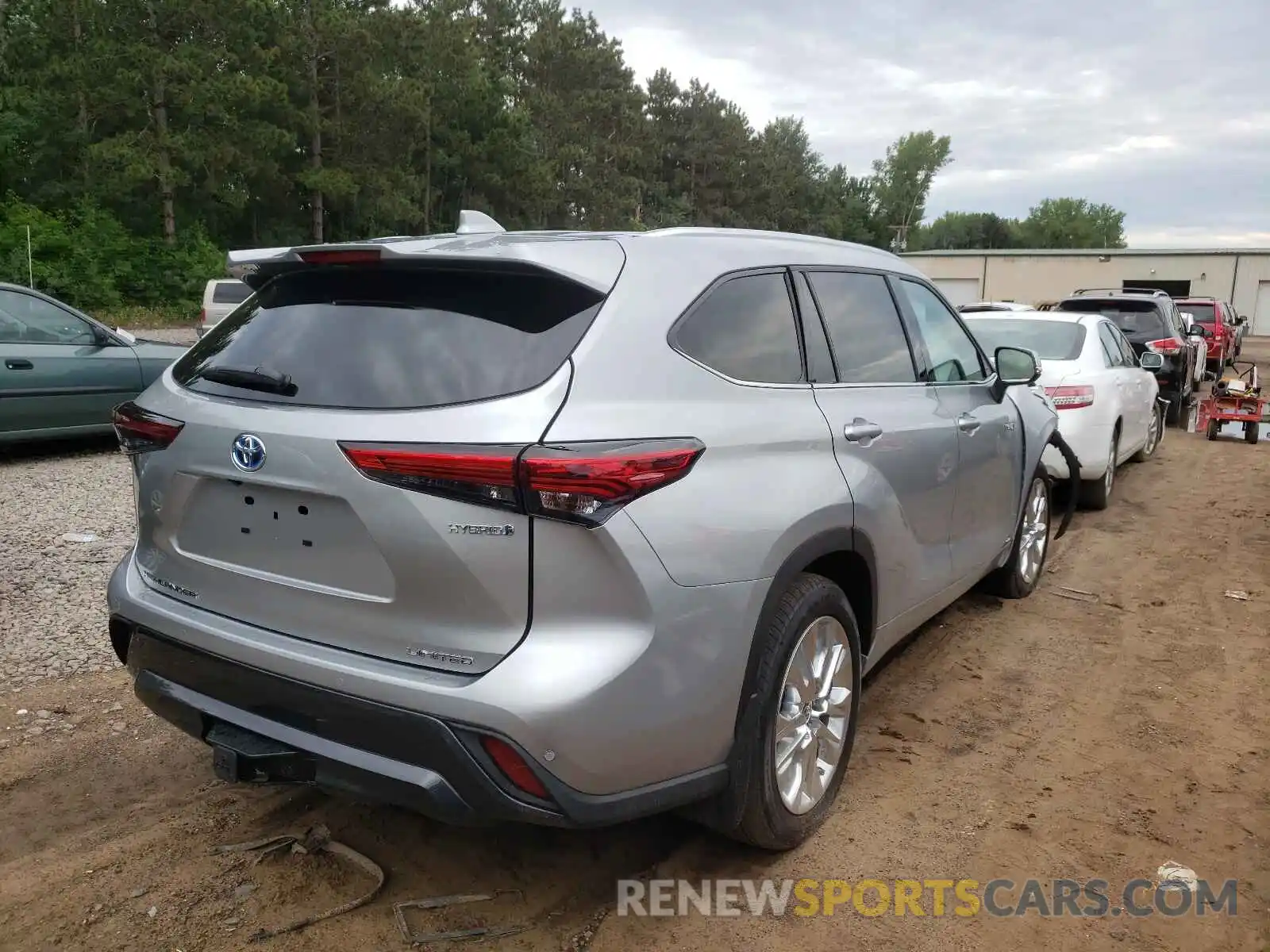 4 Photograph of a damaged car 5TDXBRCH7MS528264 TOYOTA HIGHLANDER 2021