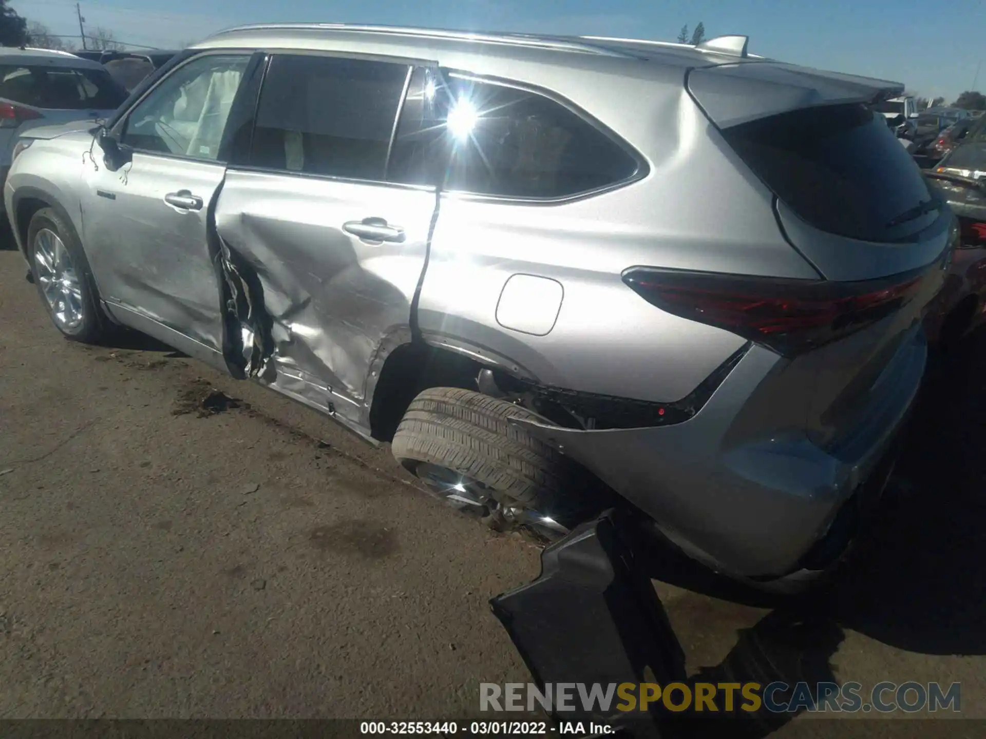 6 Photograph of a damaged car 5TDXBRCHXMS519543 TOYOTA HIGHLANDER 2021