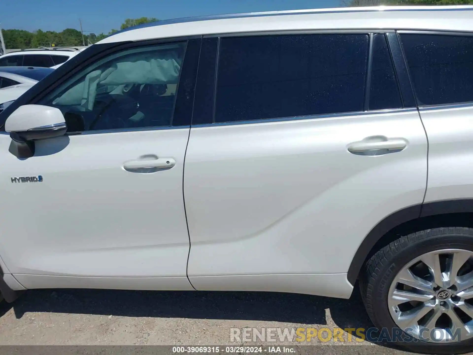 15 Photograph of a damaged car 5TDYARAH3MS008430 TOYOTA HIGHLANDER 2021