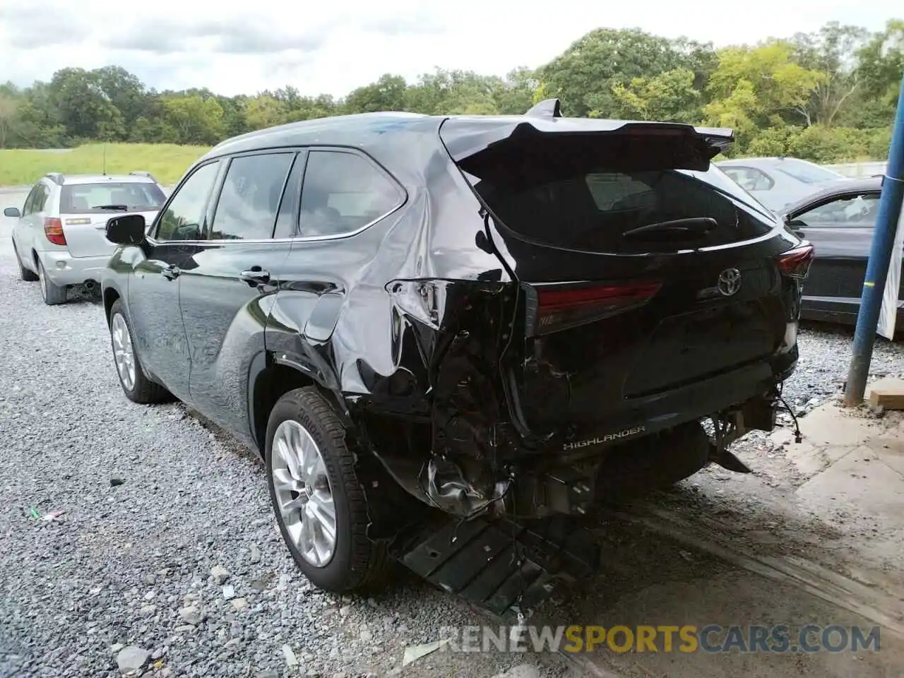 3 Photograph of a damaged car 5TDYARAH7MS507120 TOYOTA HIGHLANDER 2021