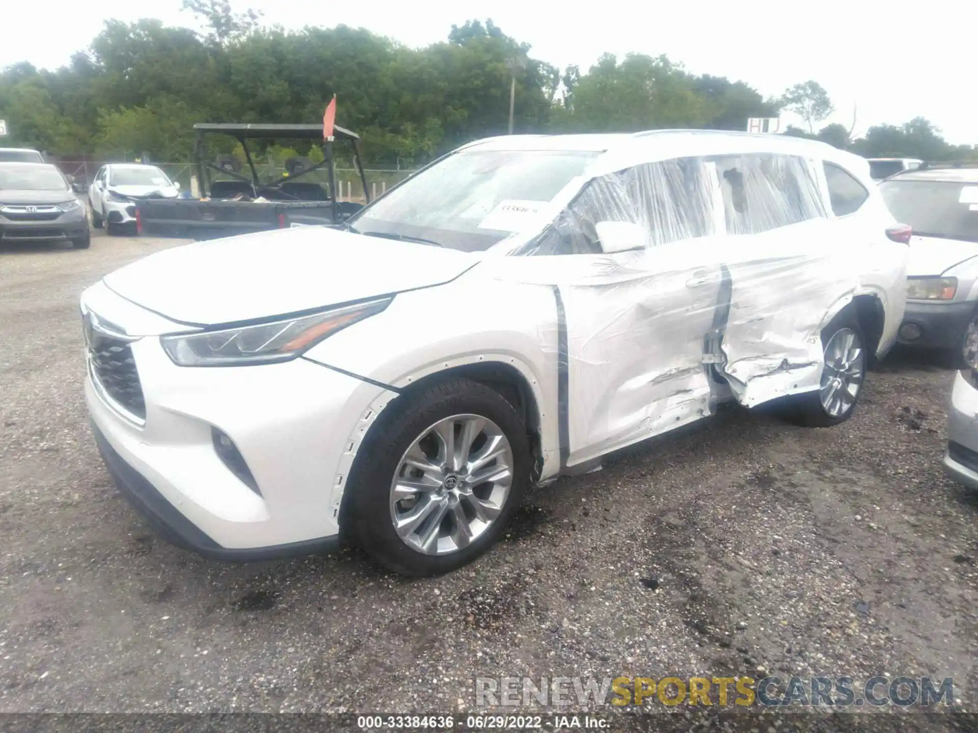 2 Photograph of a damaged car 5TDYZRAH2MS520477 TOYOTA HIGHLANDER 2021