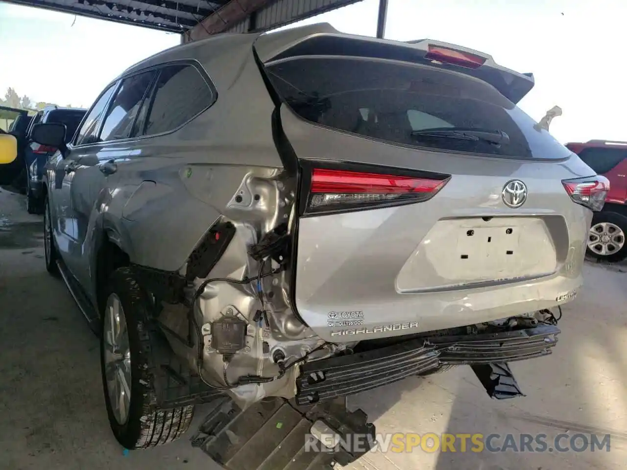 3 Photograph of a damaged car 5TDYZRAH5MS074471 TOYOTA HIGHLANDER 2021