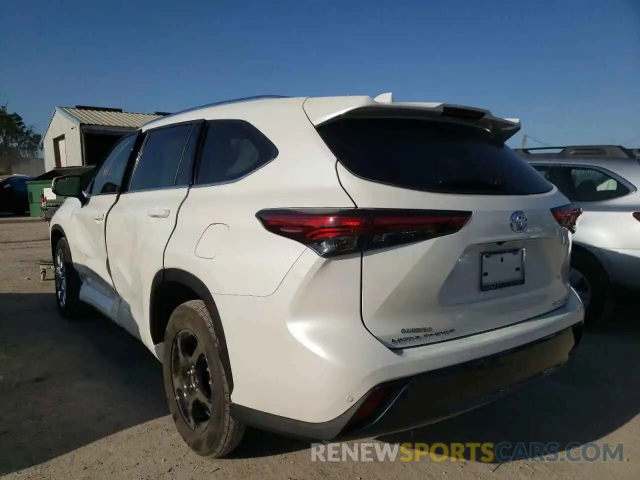 3 Photograph of a damaged car 5TDYZRAH6MS052558 TOYOTA HIGHLANDER 2021