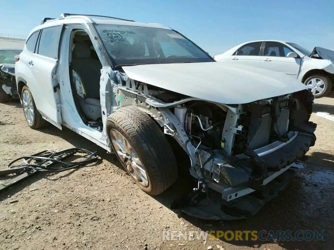 1 Photograph of a damaged car 5TDYZRAH6MS530381 TOYOTA HIGHLANDER 2021