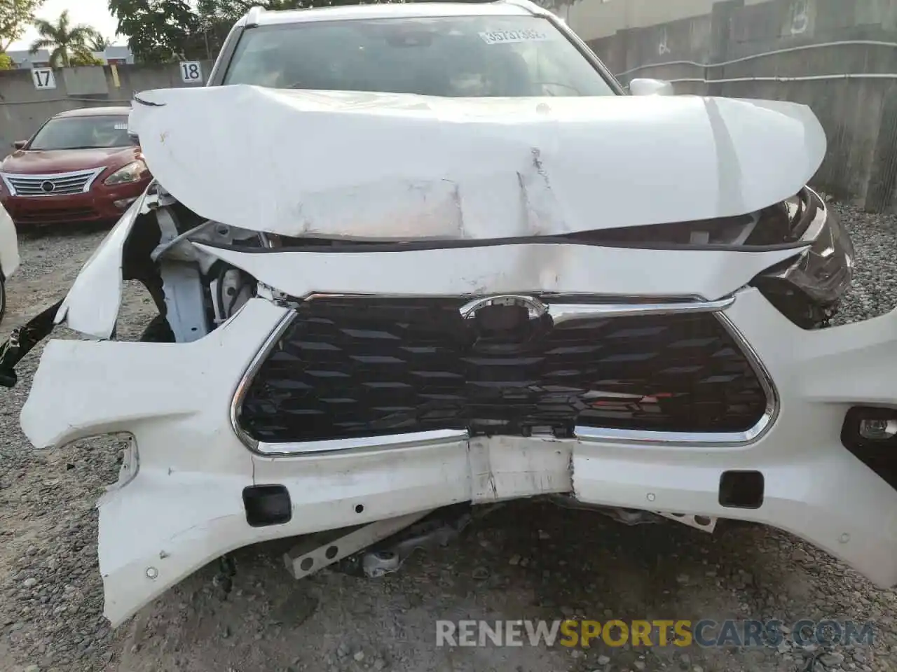 9 Photograph of a damaged car 5TDYZRAH7MS039334 TOYOTA HIGHLANDER 2021