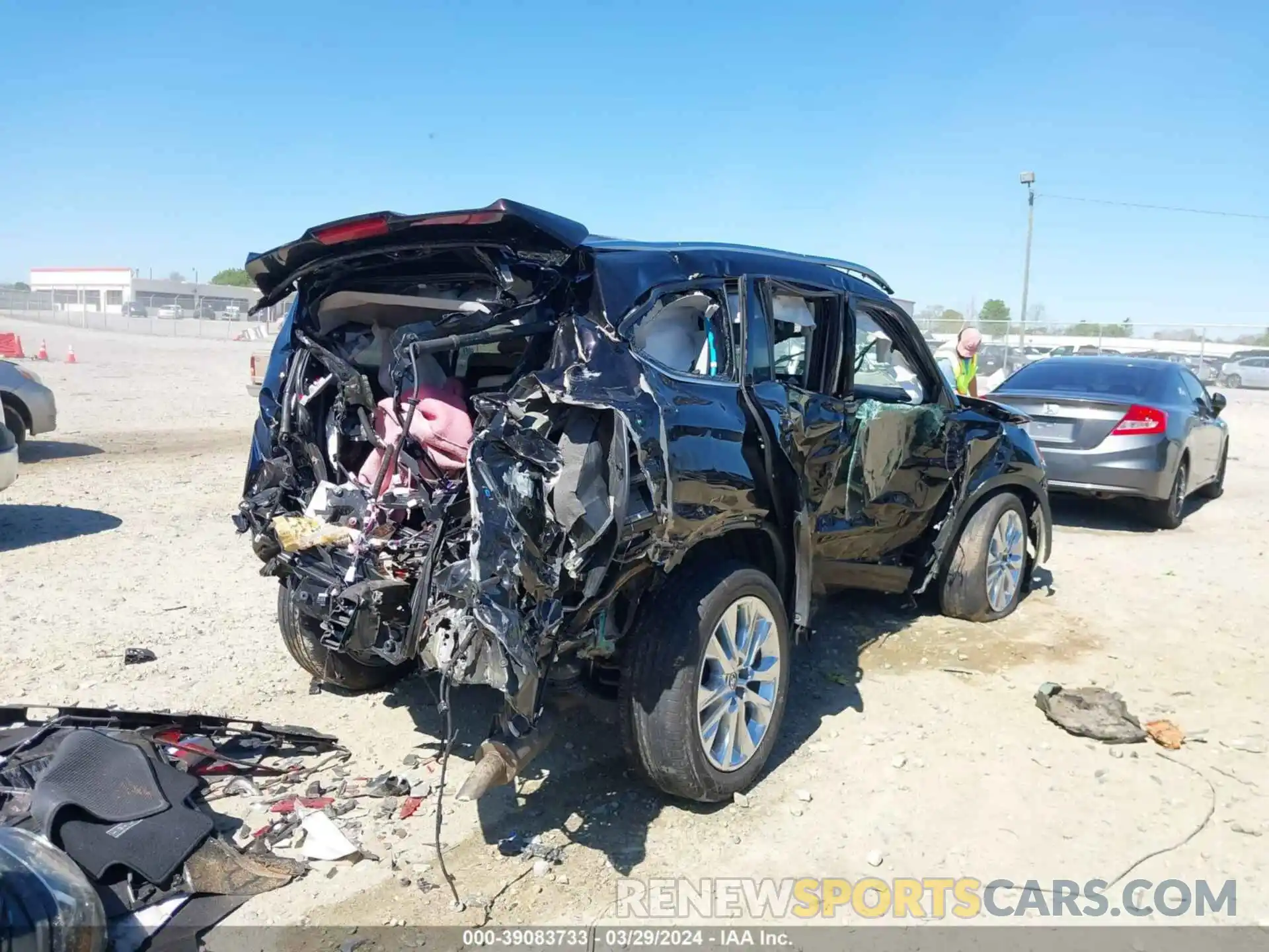 6 Photograph of a damaged car 5TDYZRAH7MS048213 TOYOTA HIGHLANDER 2021