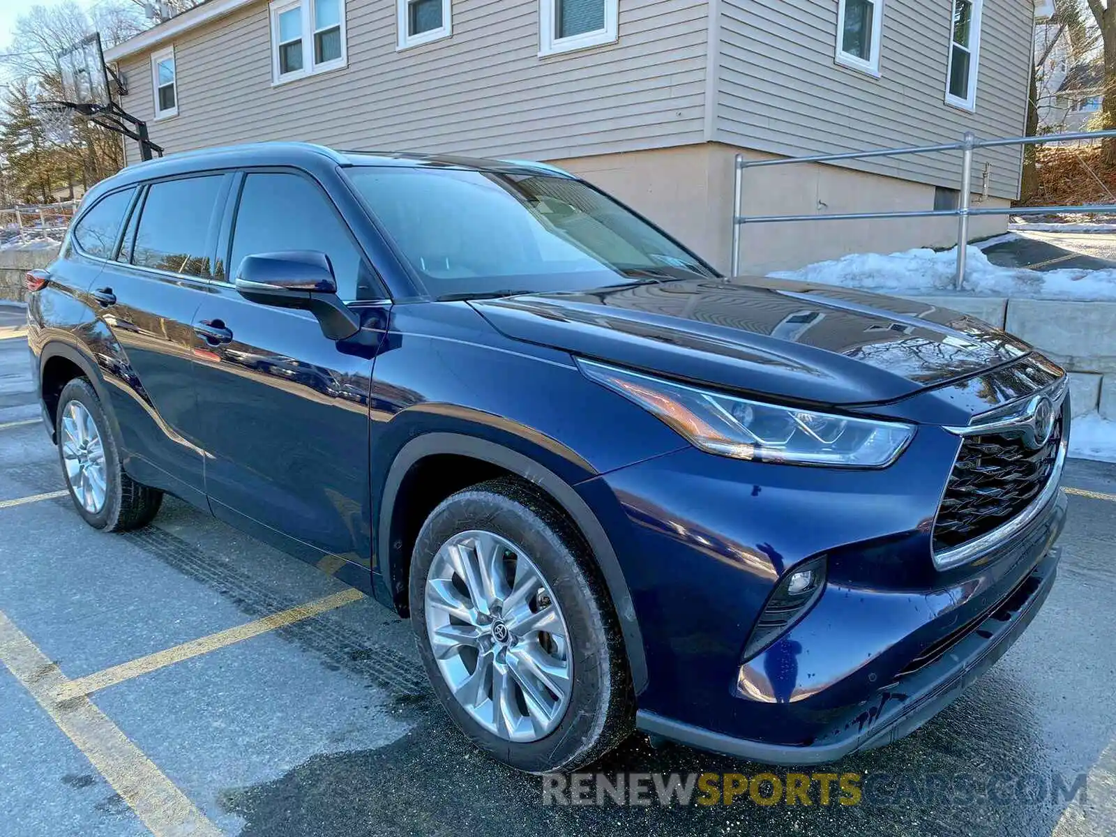 1 Photograph of a damaged car 5TDYZRAH7MS064587 TOYOTA HIGHLANDER 2021