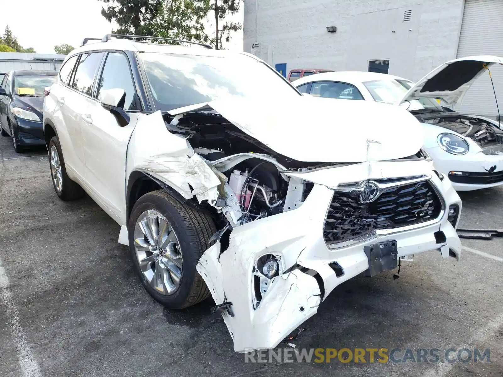 1 Photograph of a damaged car 5TDYZRAH9MS042607 TOYOTA HIGHLANDER 2021