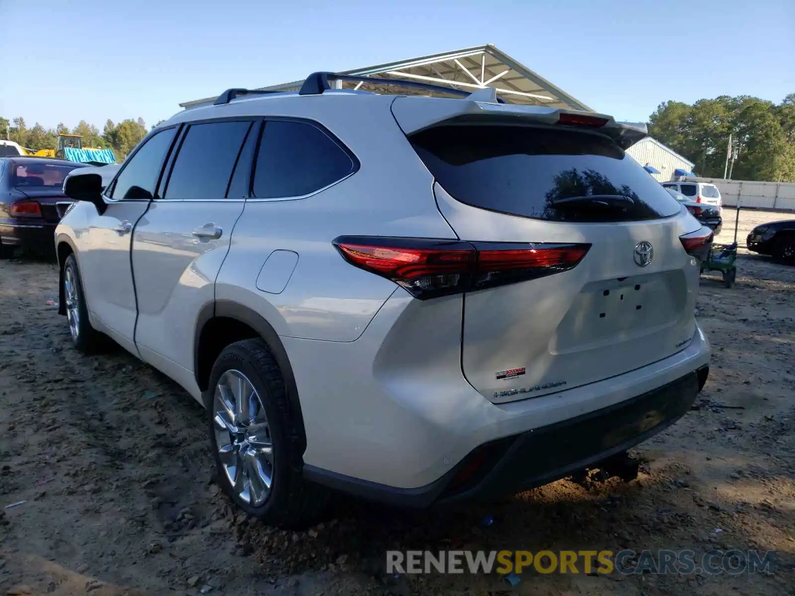 3 Photograph of a damaged car 5TDYZRAH9MS533257 TOYOTA HIGHLANDER 2021