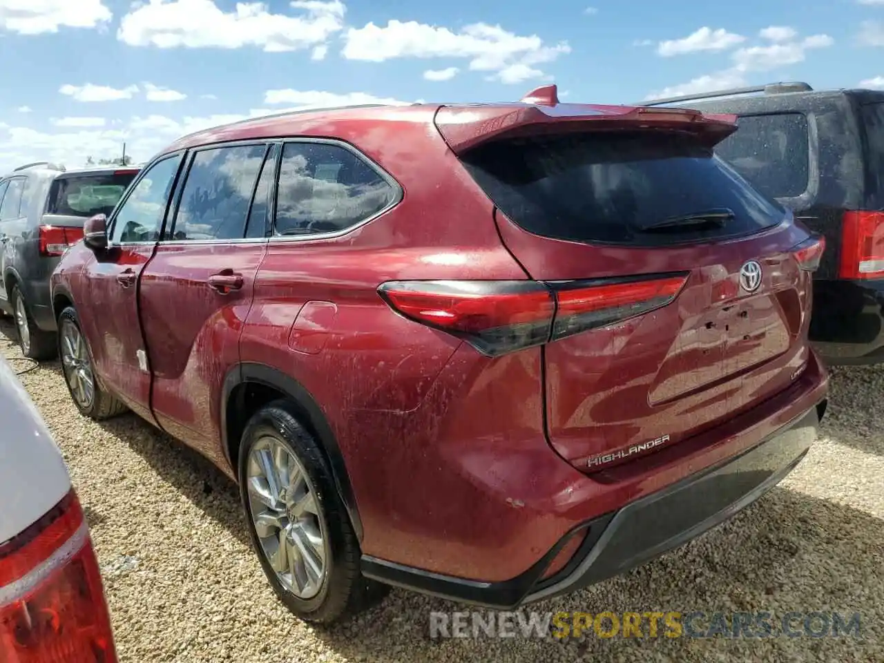 3 Photograph of a damaged car 5TDYZRAHXMS063885 TOYOTA HIGHLANDER 2021