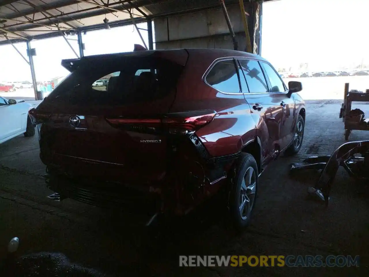 4 Photograph of a damaged car 5TDZARAH3MS010909 TOYOTA HIGHLANDER 2021