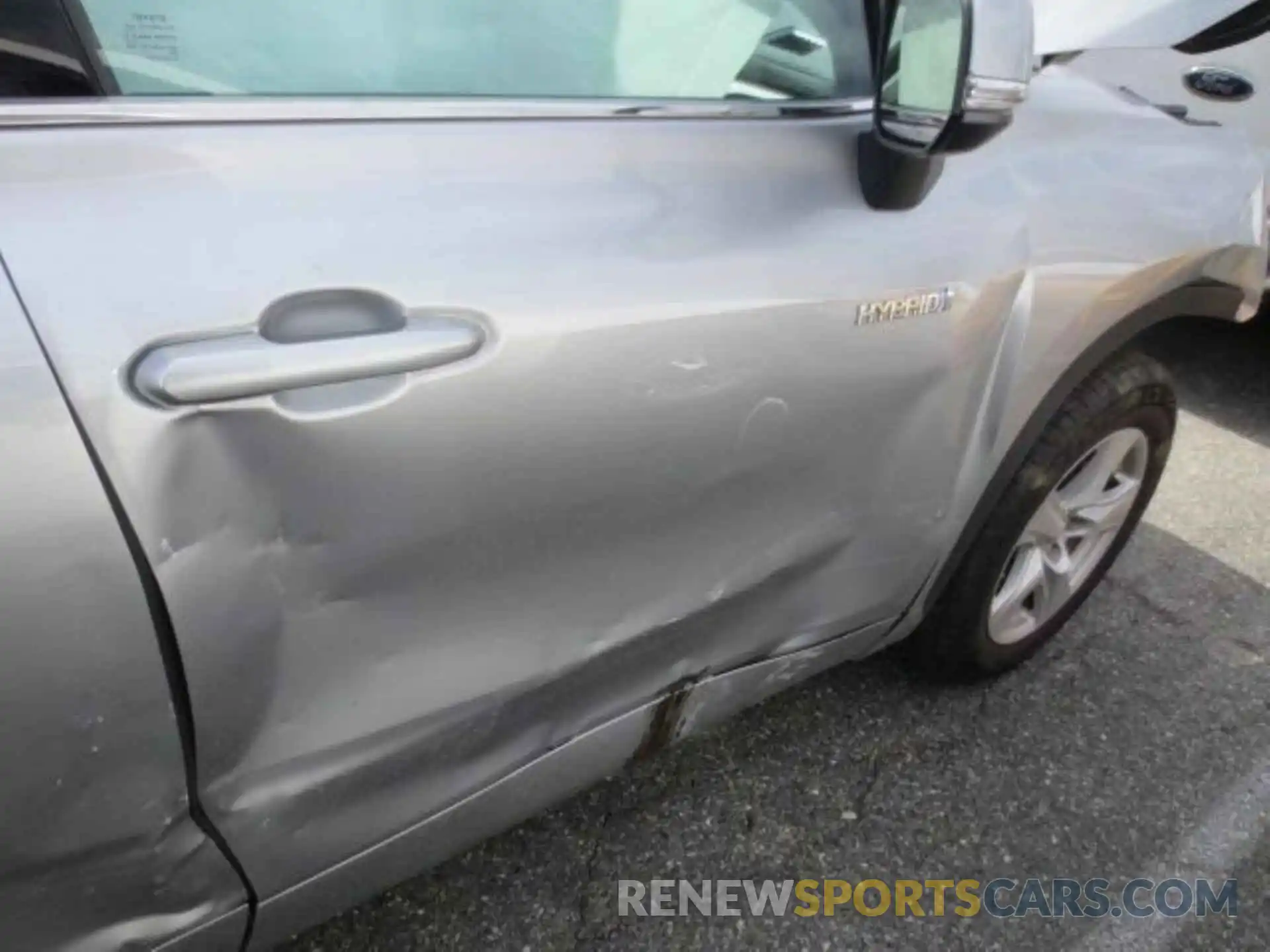 3 Photograph of a damaged car 5TDZARAHXMS009031 TOYOTA HIGHLANDER 2021