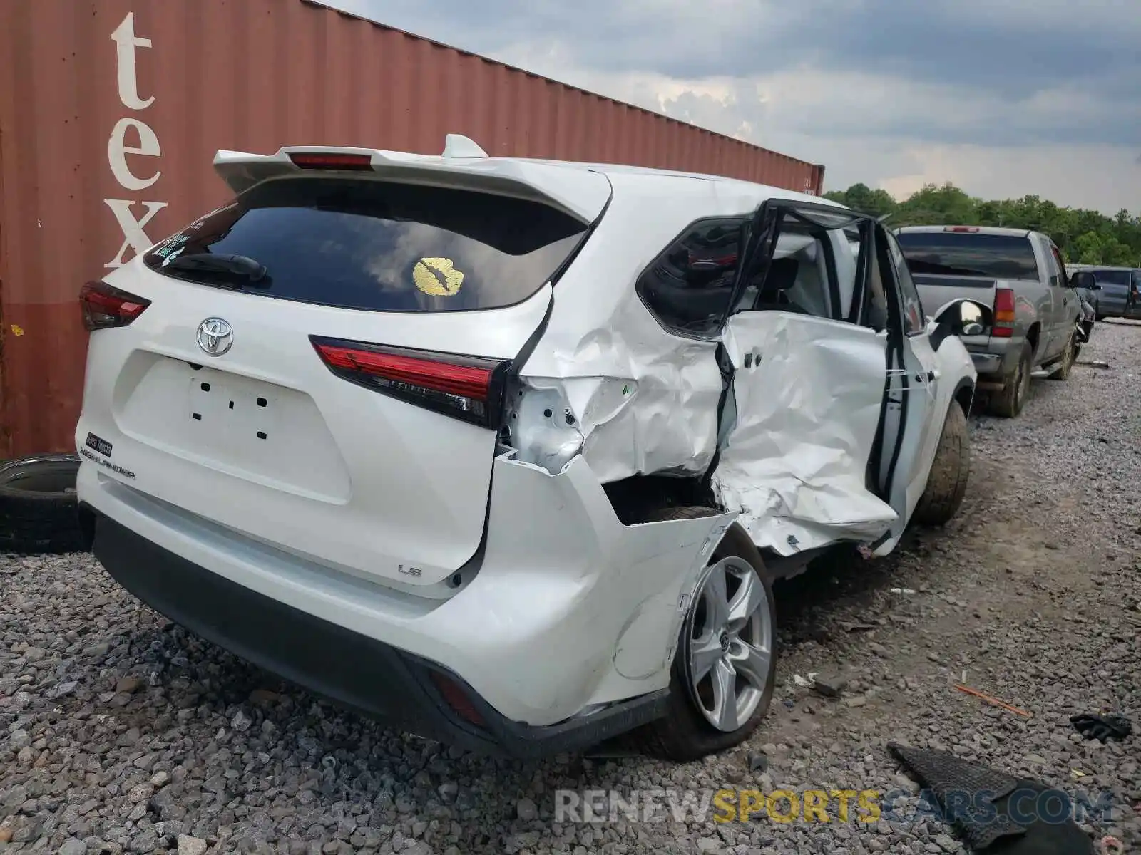 4 Photograph of a damaged car 5TDZZRAH0MS047862 TOYOTA HIGHLANDER 2021