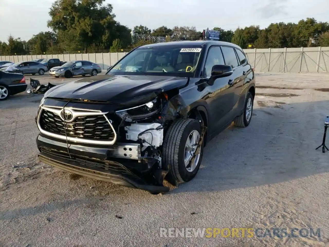 2 Photograph of a damaged car 5TDZZRAH0MS523818 TOYOTA HIGHLANDER 2021