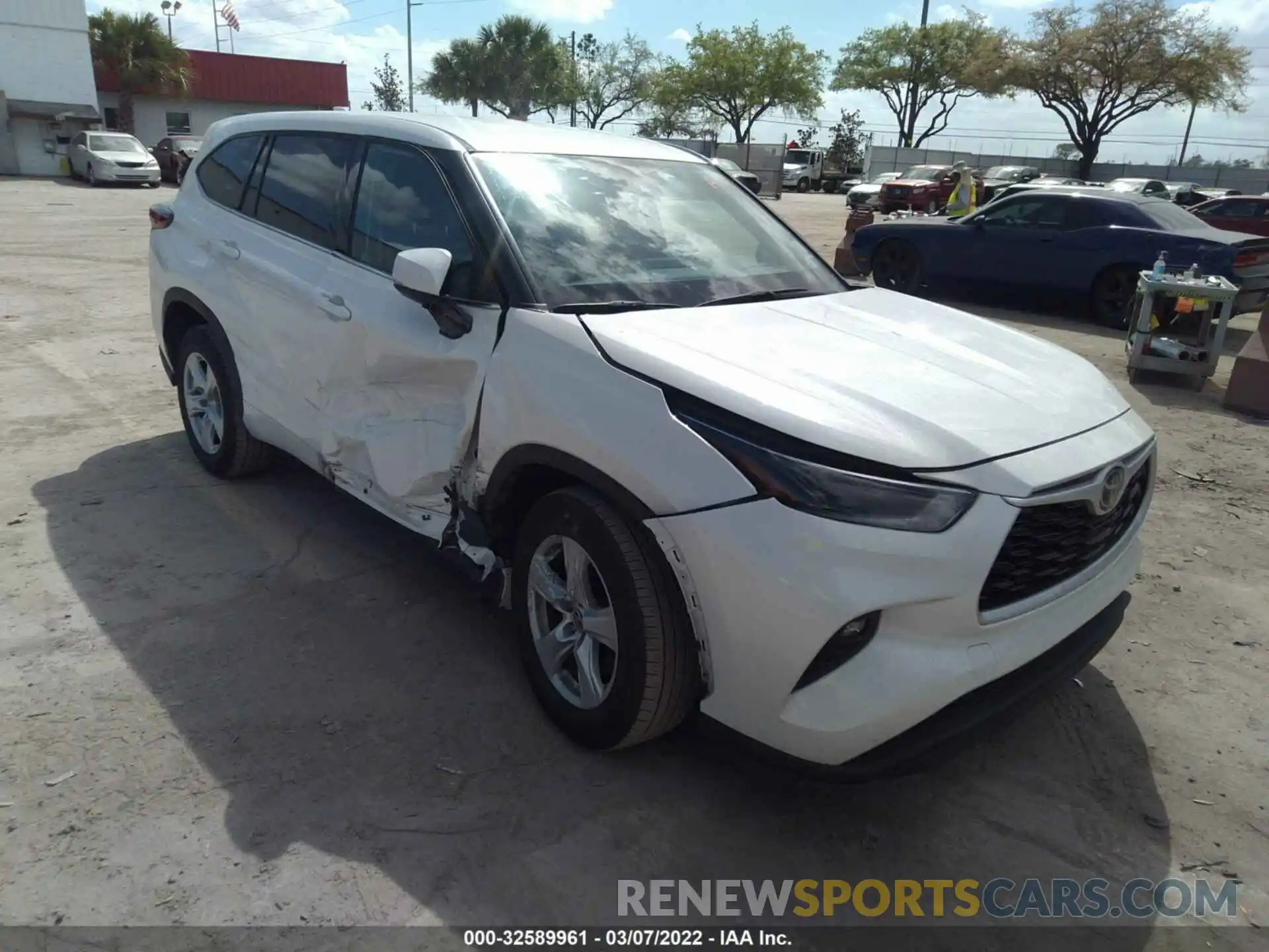 1 Photograph of a damaged car 5TDZZRAH0MS526136 TOYOTA HIGHLANDER 2021