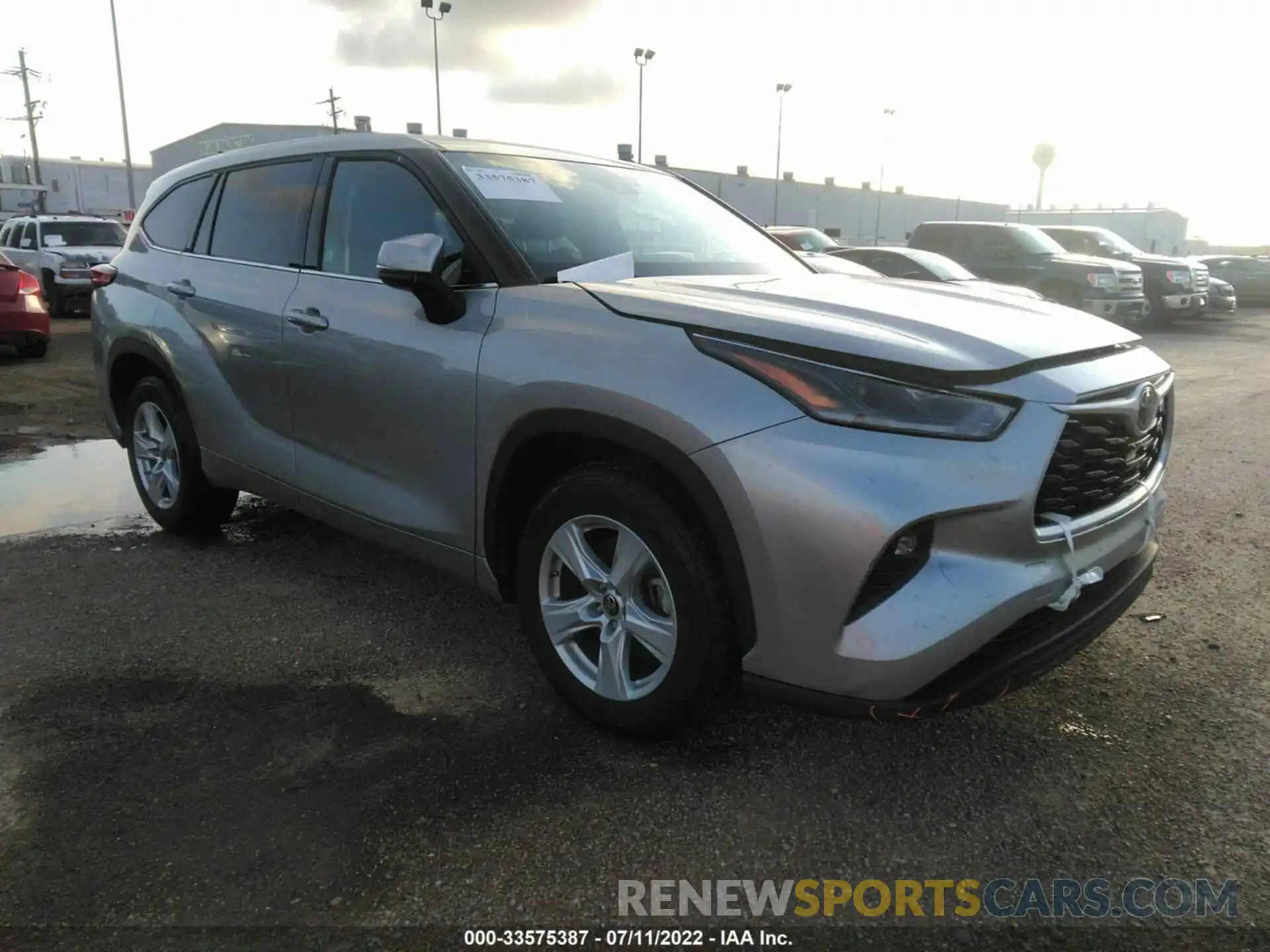 1 Photograph of a damaged car 5TDZZRAH1MS068803 TOYOTA HIGHLANDER 2021