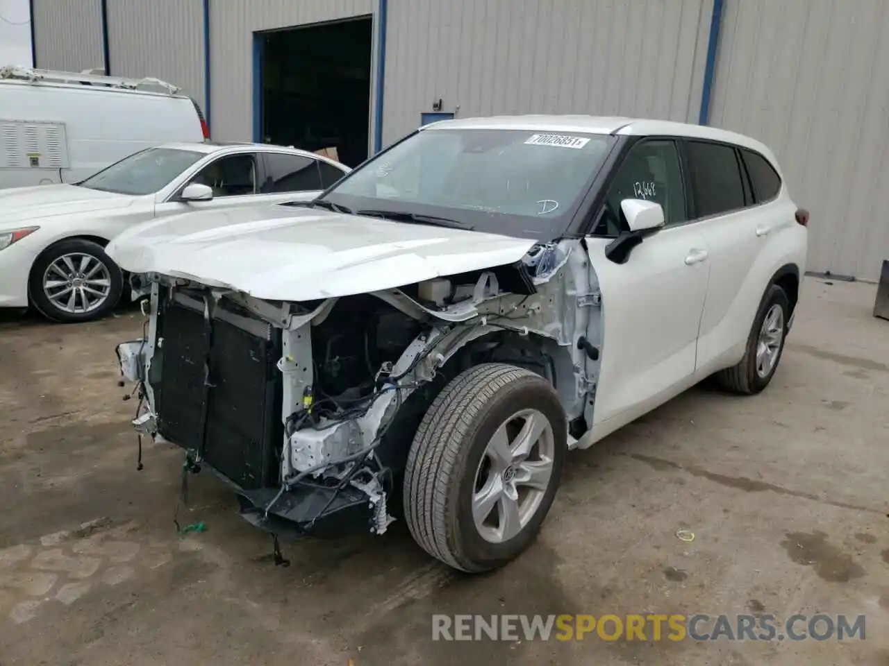 2 Photograph of a damaged car 5TDZZRAH1MS519115 TOYOTA HIGHLANDER 2021