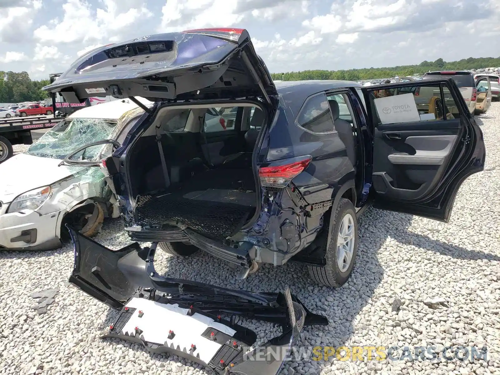 4 Photograph of a damaged car 5TDZZRAH1MS529112 TOYOTA HIGHLANDER 2021