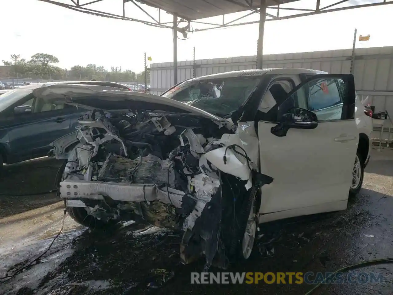 2 Photograph of a damaged car 5TDZZRAH2MS043554 TOYOTA HIGHLANDER 2021