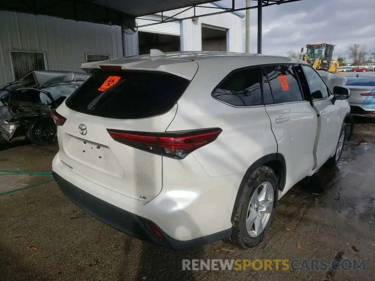 4 Photograph of a damaged car 5TDZZRAH2MS043554 TOYOTA HIGHLANDER 2021