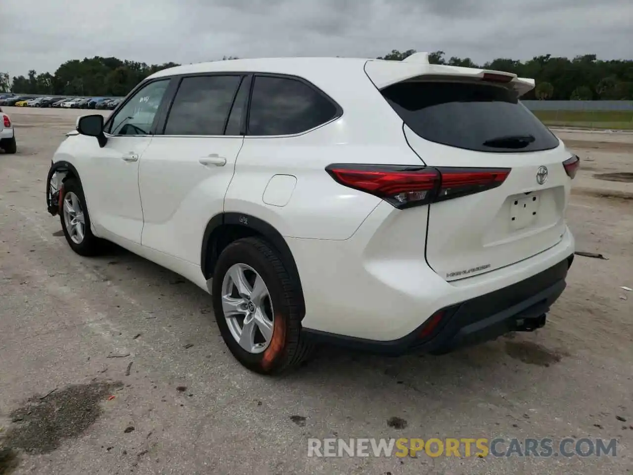 3 Photograph of a damaged car 5TDZZRAH2MS049080 TOYOTA HIGHLANDER 2021