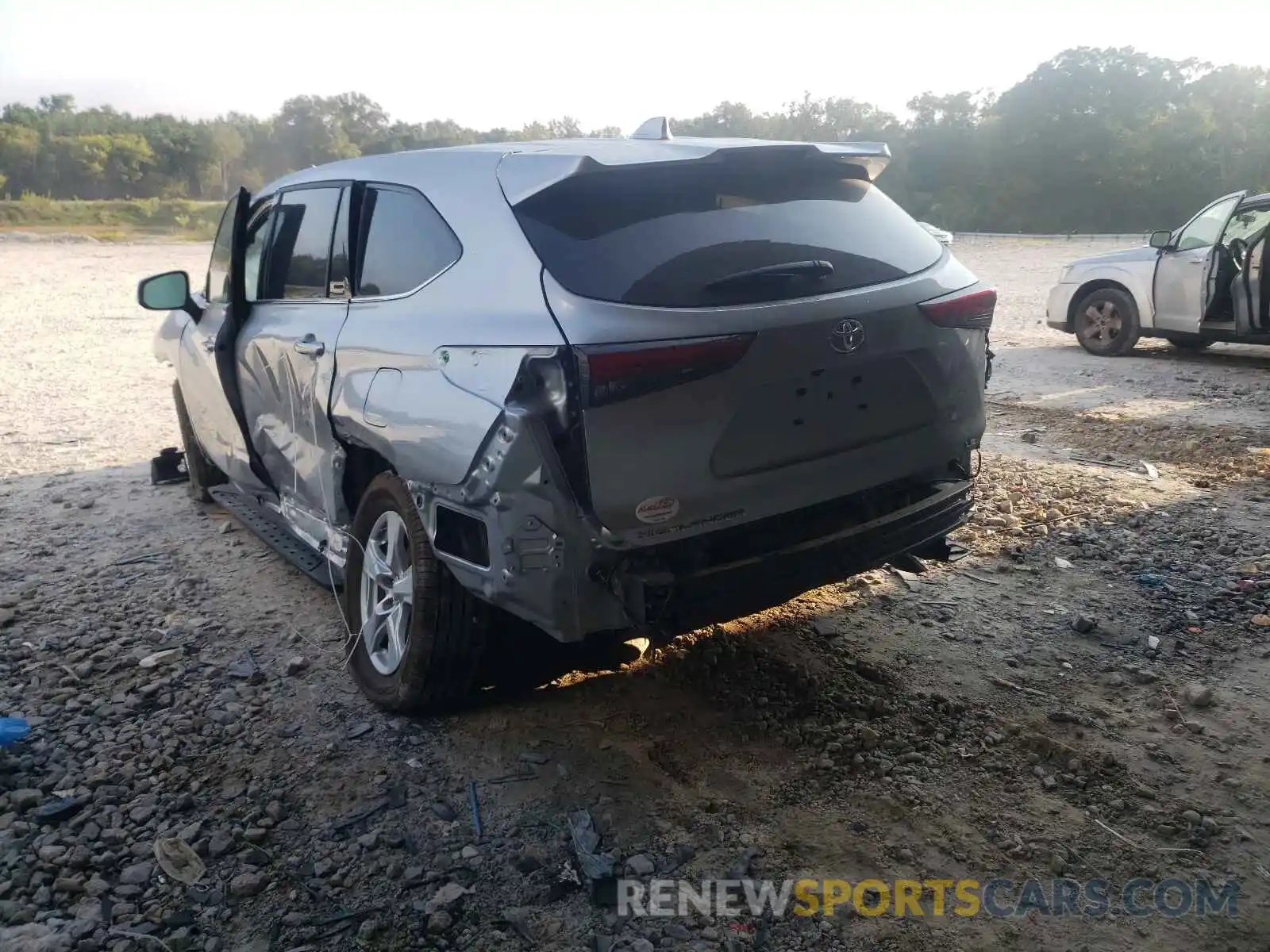 3 Photograph of a damaged car 5TDZZRAH3MS051565 TOYOTA HIGHLANDER 2021