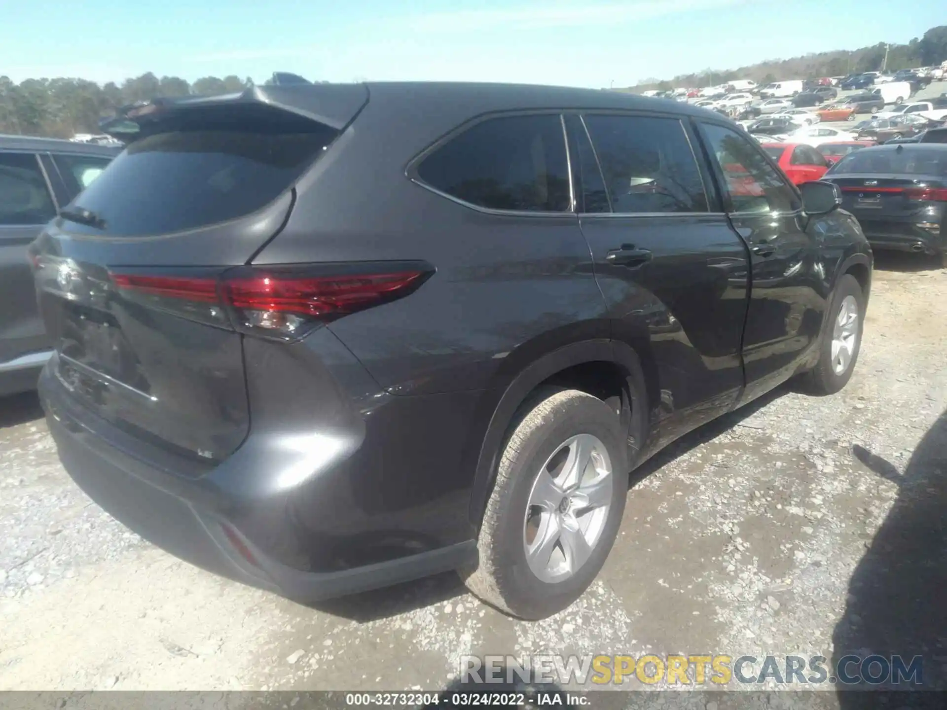 4 Photograph of a damaged car 5TDZZRAH3MS065790 TOYOTA HIGHLANDER 2021