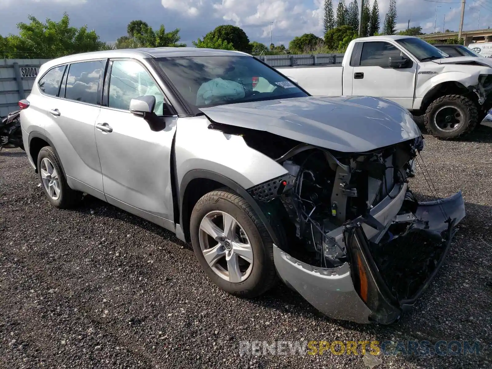 1 Photograph of a damaged car 5TDZZRAH3MS076644 TOYOTA HIGHLANDER 2021