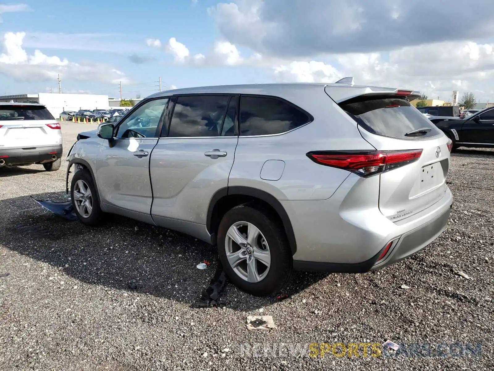 3 Photograph of a damaged car 5TDZZRAH3MS076644 TOYOTA HIGHLANDER 2021