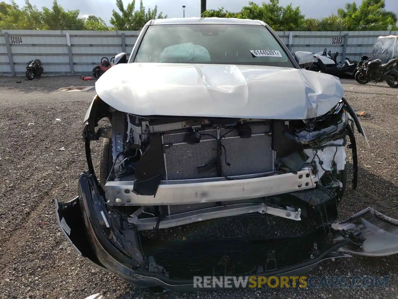 9 Photograph of a damaged car 5TDZZRAH3MS076644 TOYOTA HIGHLANDER 2021