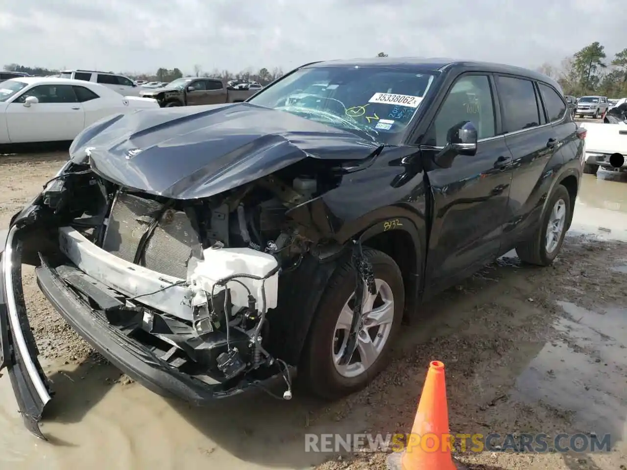 2 Photograph of a damaged car 5TDZZRAH3MS080435 TOYOTA HIGHLANDER 2021