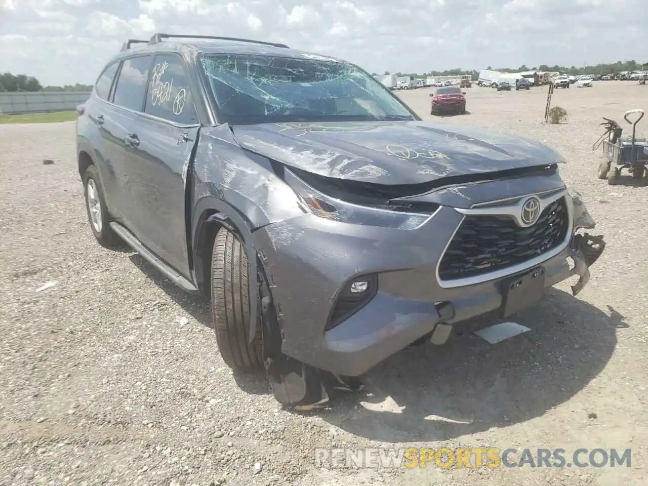 1 Photograph of a damaged car 5TDZZRAH4MS061358 TOYOTA HIGHLANDER 2021