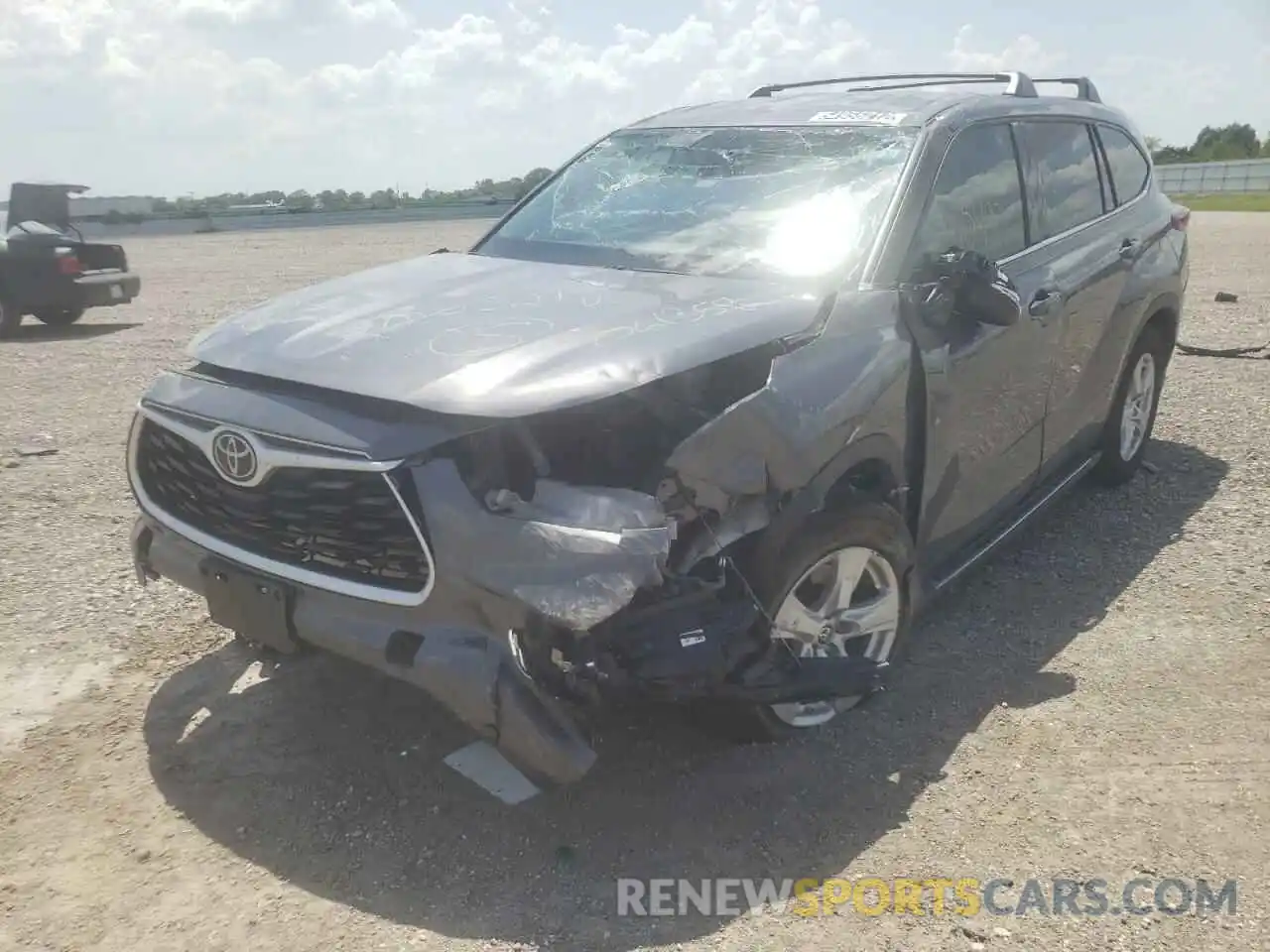 2 Photograph of a damaged car 5TDZZRAH4MS061358 TOYOTA HIGHLANDER 2021