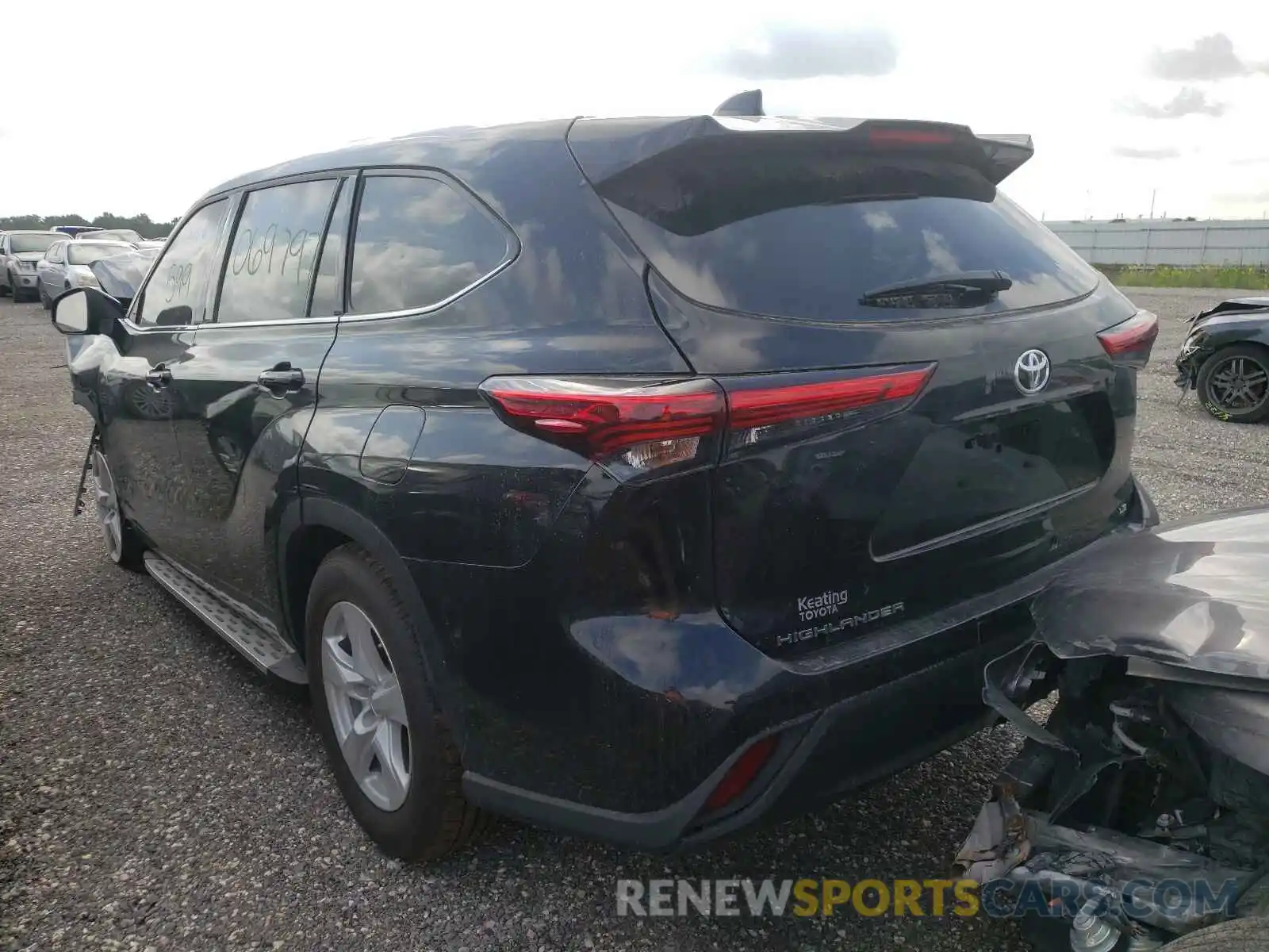 3 Photograph of a damaged car 5TDZZRAH4MS069797 TOYOTA HIGHLANDER 2021