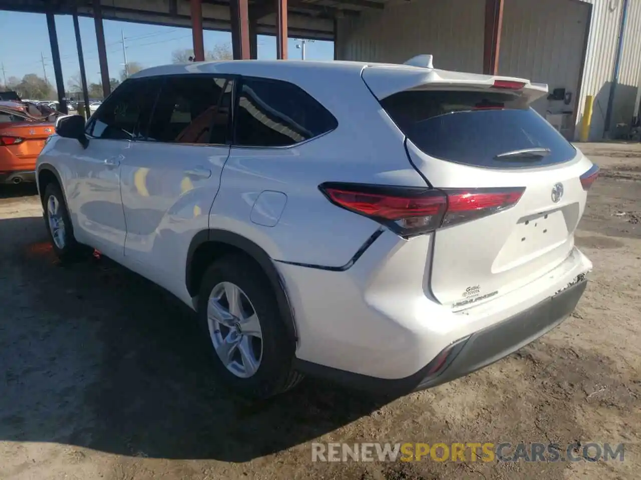 3 Photograph of a damaged car 5TDZZRAH4MS524017 TOYOTA HIGHLANDER 2021