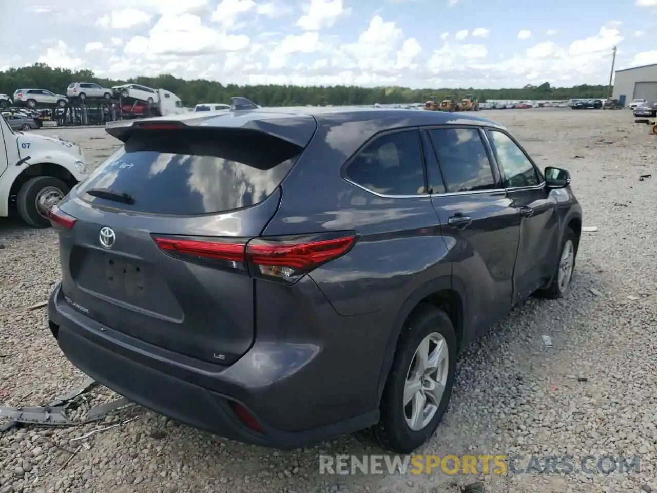 4 Photograph of a damaged car 5TDZZRAH4MS529332 TOYOTA HIGHLANDER 2021