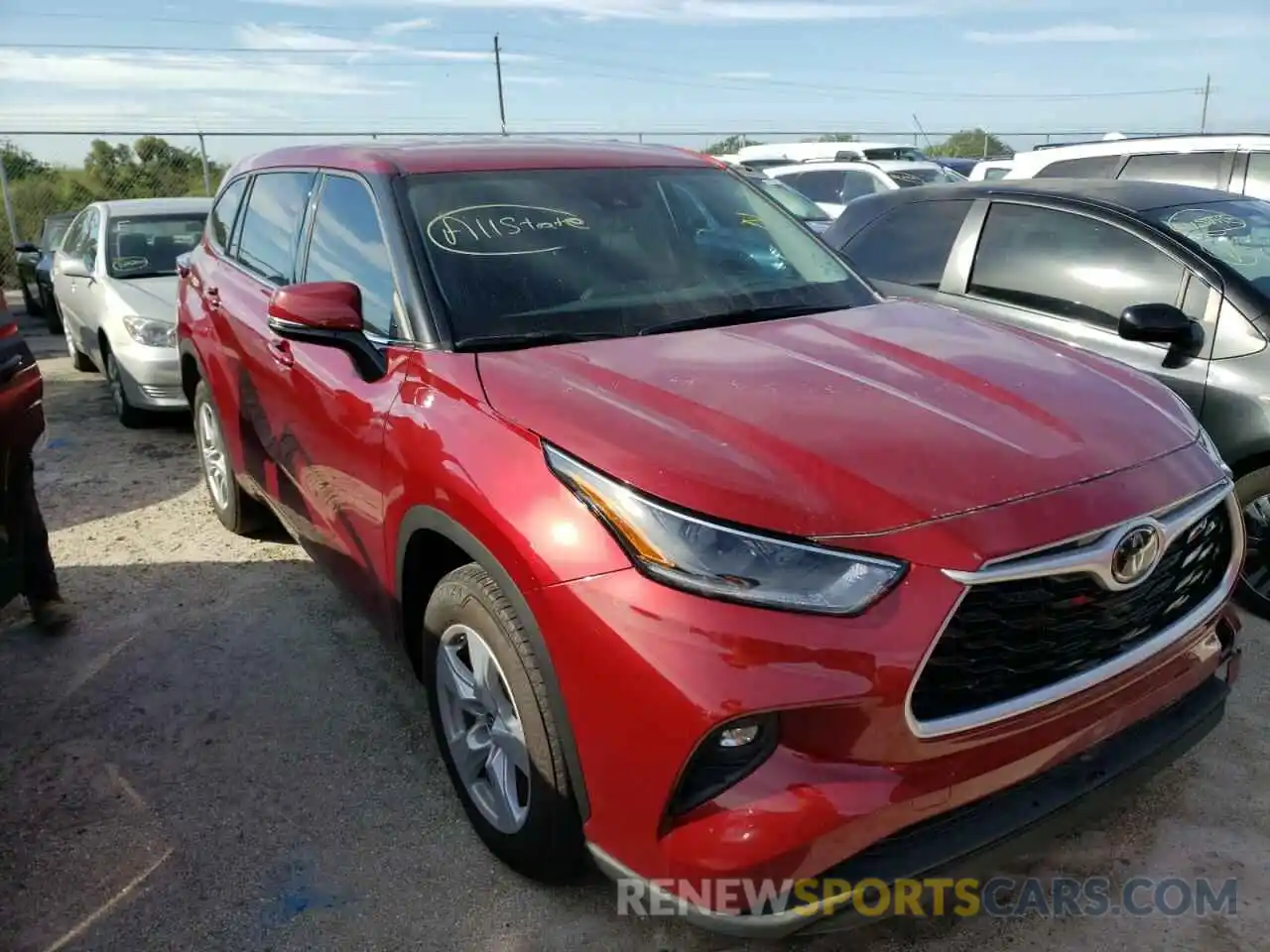 1 Photograph of a damaged car 5TDZZRAH5MS044701 TOYOTA HIGHLANDER 2021