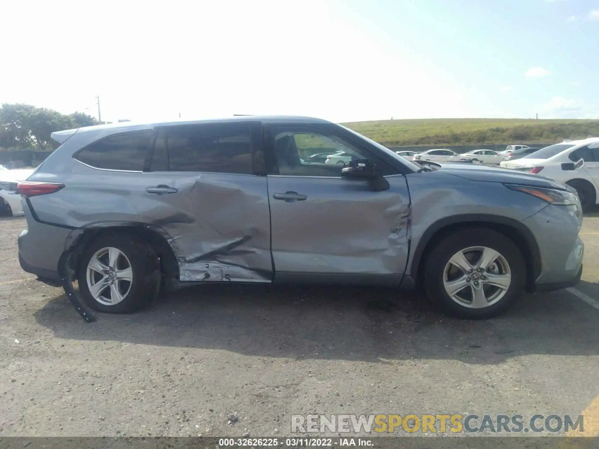 6 Photograph of a damaged car 5TDZZRAH5MS066729 TOYOTA HIGHLANDER 2021